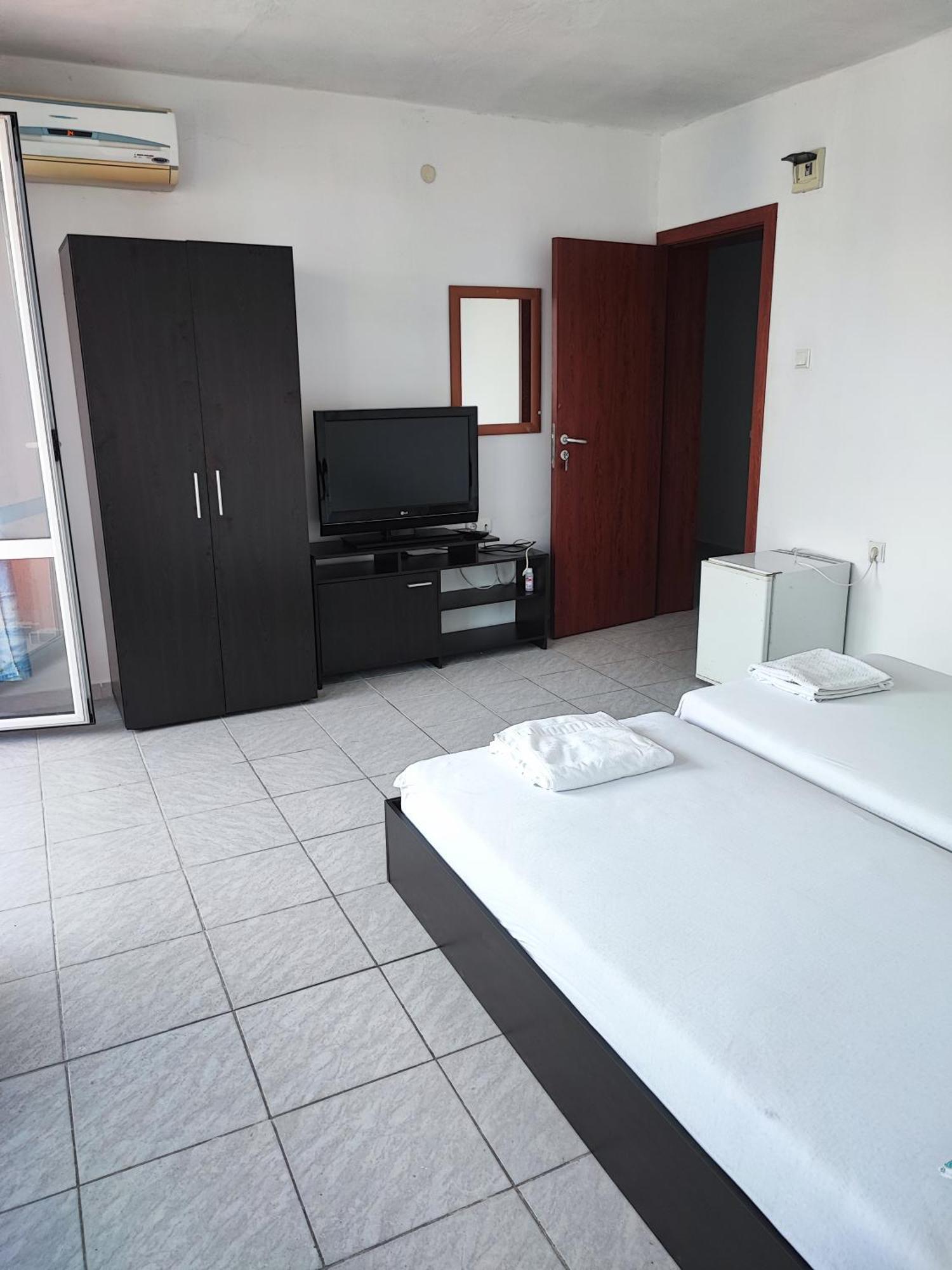 Fa Mol Apartment Pantai Sunny Luaran gambar